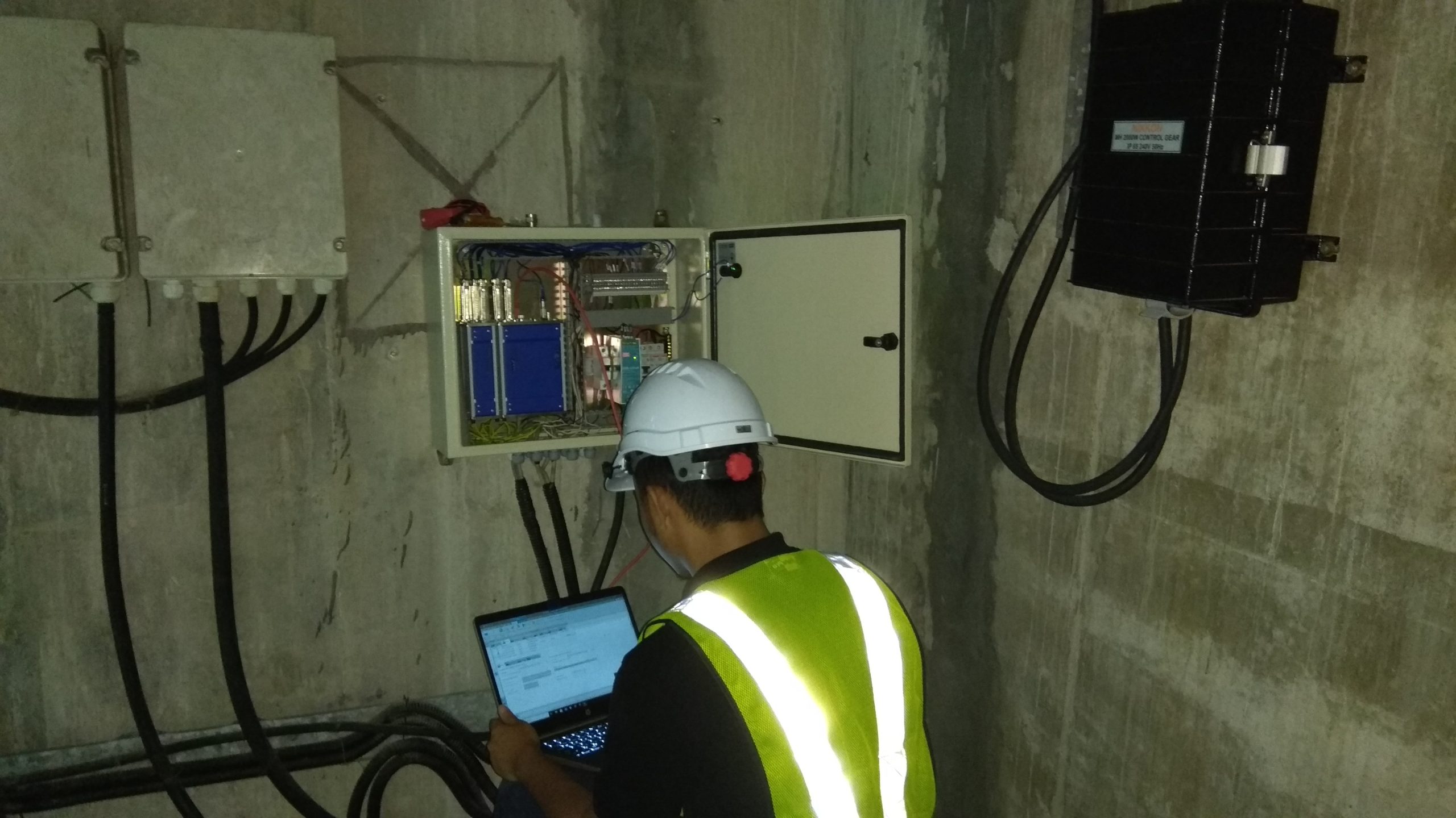 SHMS System configuration in action